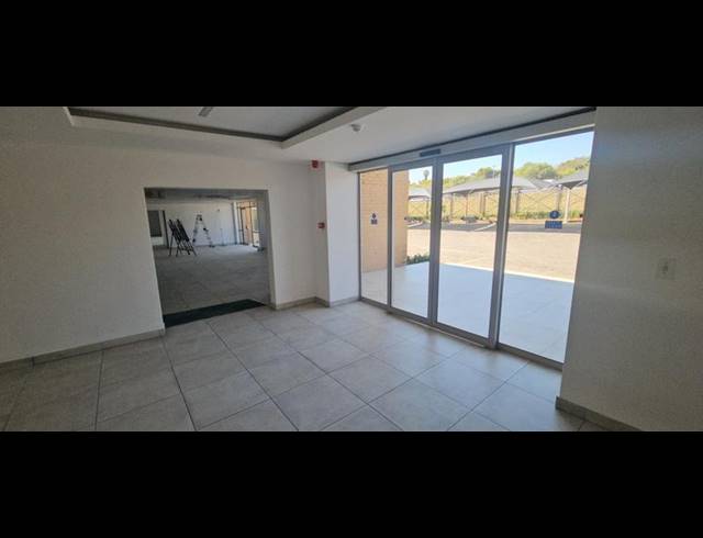 BUSINESS PROPERTY TO RENT IN HALFWAY GARDENS